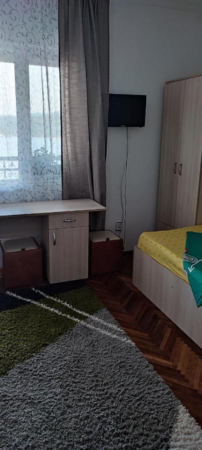 Отель Casa Rebeca Оршова Экстерьер фото