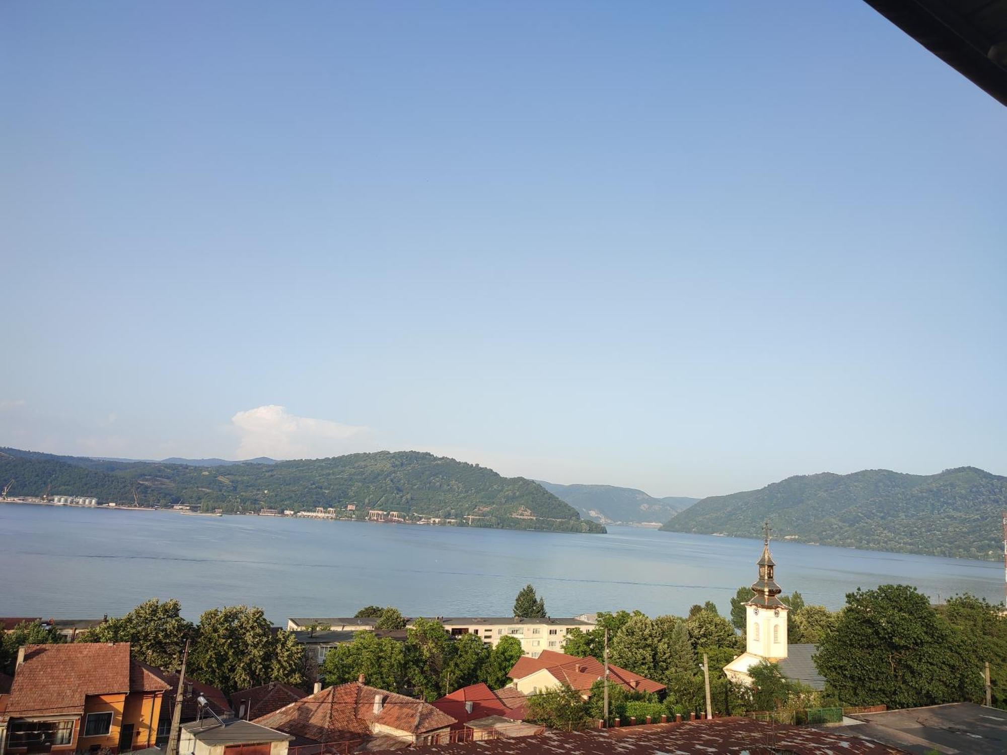 Отель Casa Rebeca Оршова Экстерьер фото