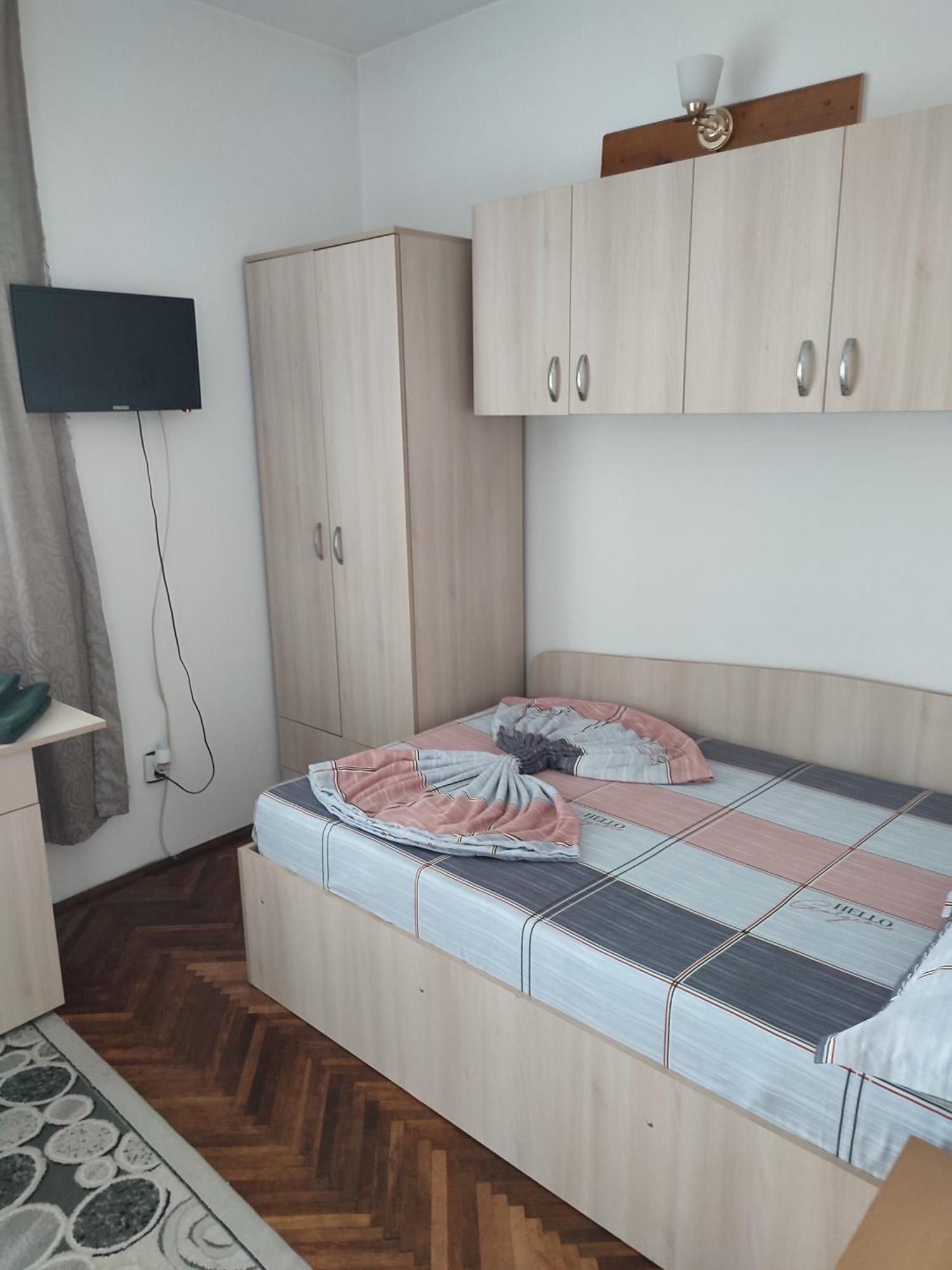 Отель Casa Rebeca Оршова Экстерьер фото