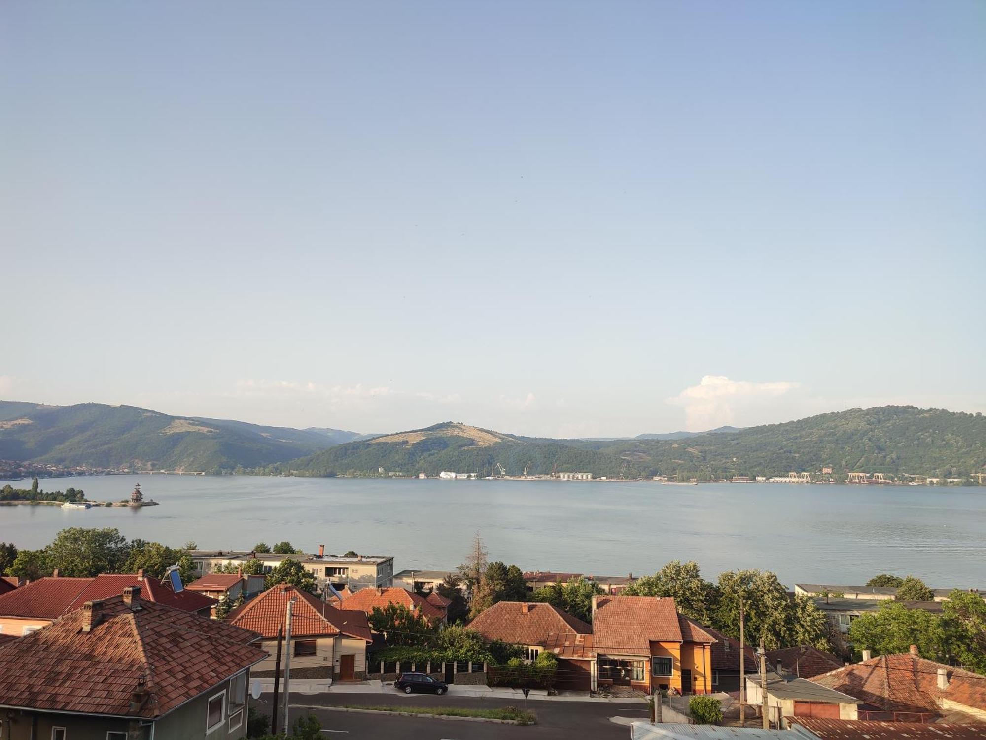 Отель Casa Rebeca Оршова Экстерьер фото