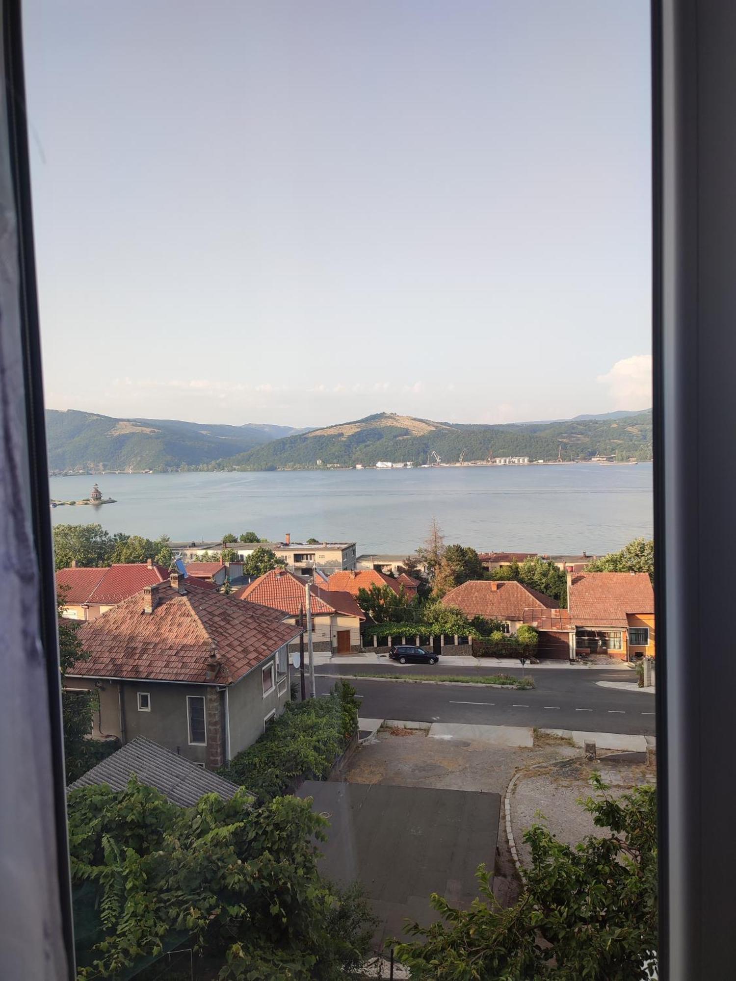 Отель Casa Rebeca Оршова Экстерьер фото